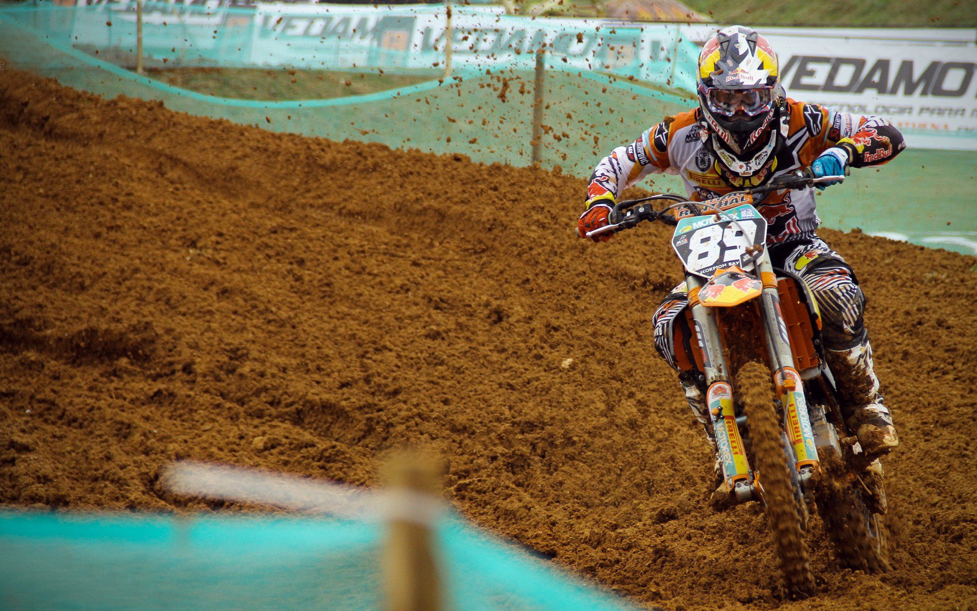 热刺球星究竟对弗兰克说了什么？热刺主帅被要求解雇两名“丢人现眼”的球员