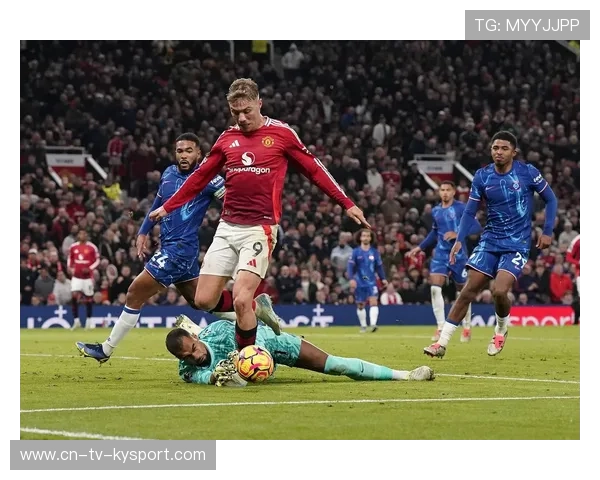 曼联读秒绝平二次反转!更衣室口风突变高呼霍伊伦回归 曼联读秒绝平二次反转!更衣室口风突变高呼霍伊伦回归